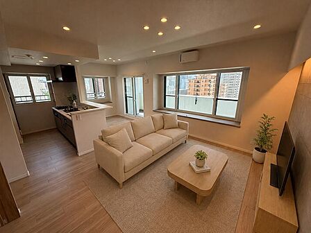 ９階角部屋南東向き４ＬＤＫで眺望良好！(写真は家具を配置したイメージ図です）