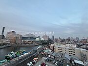 窓の外に広がる開放感。四季の移ろいを感じる景色。