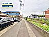 外観：前面道路含む現地写真