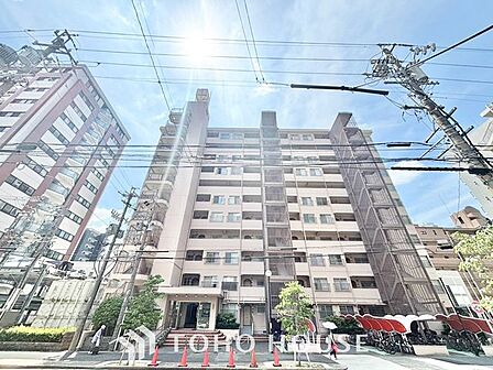 ただ『 住む 』だけじゃない! 気持ち良く住んで欲しい気持ちをこめて・・・。 お家の事、街の事、お金の事、 何でも相談して下さい♪