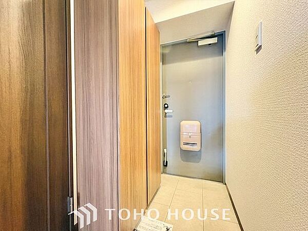 玄関を拡大表示