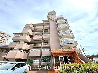外観:ただ『 住む 』だけじゃない! 気持ち良く住んで欲しい気持ちをこめて・・・。 お家の事、街の事、お金の事、 何でも相談して下さい♪ 外観:ただ『 住む 』だけじゃない! 気持ち良く住んで欲しい気持ちをこめて・・・。 お家の事、街の事、お金の事、 何でも相談して下さい♪
