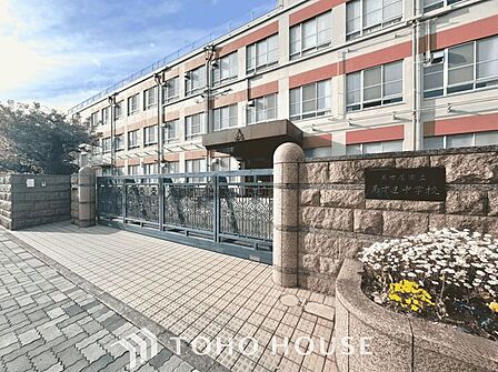 名古屋市立あずま中学校 徒歩21分。 1680m