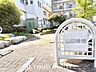 周辺：山田緑地 徒歩10分。 760m