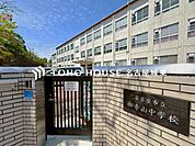 名古屋市立御幸山中学校 徒歩8分。 630m