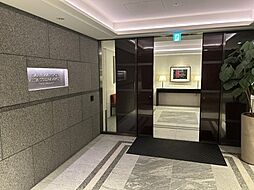 タッチレスキーによる開閉式の入館ドア
