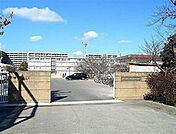 平岡北小学校