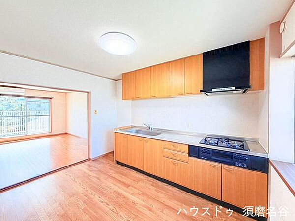 キッチンを拡大表示