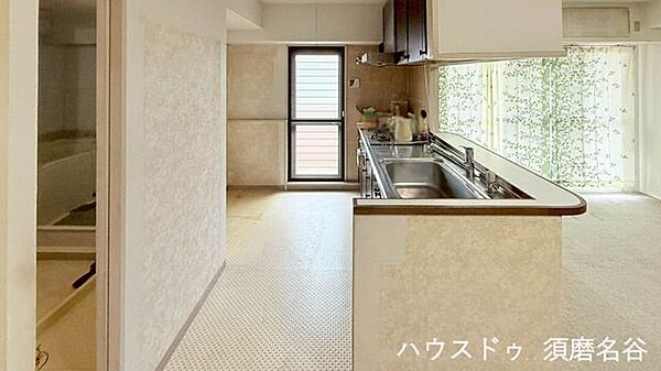 キッチンを拡大表示