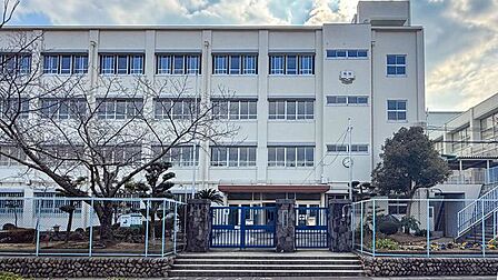 高倉中学校 1980m