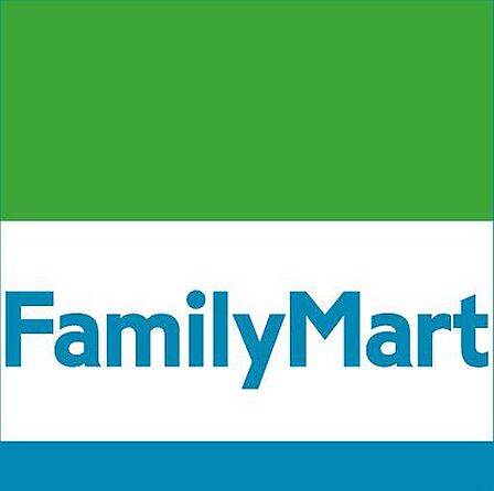ファミリーマート市川高谷一丁目店 徒歩4分。24時間いつでも買い物ができ、ATMや公共料金の支払い、宅配サービスなど暮らしに必要な用事を一ヶ所でサッと済ませられるのが魅力です。 310m