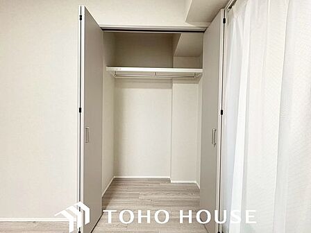 各部屋に必要な量の収納があるか、高さ・奥行きは適度で、活用しやすいものになっているか。 “量”だけでなく、”位置”によっても変わる「収納力」を子どもの成長も加味して確認しよう。