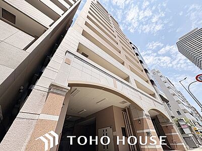 外観:マンションは、駅から近い物件のほうが高めの価格で売りやすい。将来売却する可能性があるなら、都心などへの交通アクセスの良い駅から徒歩10分以内で、管理の行き届いた物件を選ぼう。 外観:マンションは、駅から近い物件のほうが高めの価格で売りやすい。将来売却する可能性があるなら、都心などへの交通アクセスの良い駅から徒歩10分以内で、管理の行き届いた物件を選ぼう。