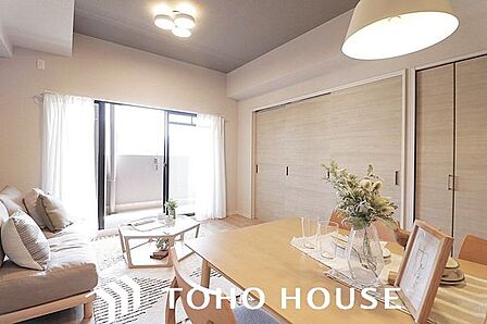 「想像していた以上に広い」が写真を撮っているときの感想です。家事動線に配慮したプランによりご家族がくつろげる明るく広い空間が確保できました。