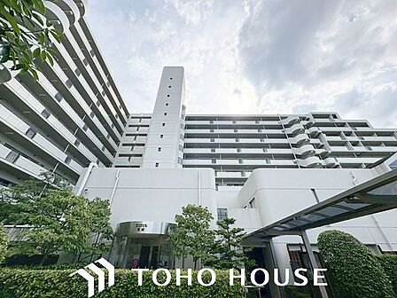 家族の温かさと陽光の暖かさ、楽しい毎日と明るい未来を予感させる「空間が織り成すひとつ先の住み心地」を演出します。是非一度、ご自身にて御覧ください。