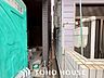 その他：モノトーンの洗練された積層美。都会の空に映えるソリッドでクールな積層デザインの、新しい暮らし。