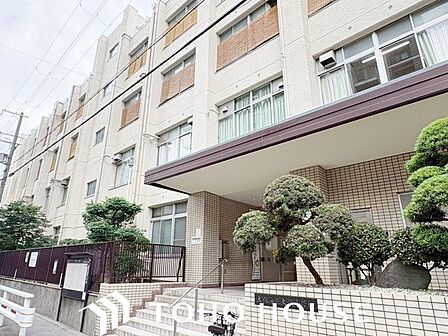 大阪市立大淀中学校 徒歩13分。 1000m