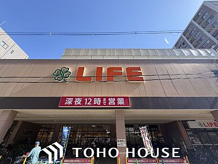 ライフ 西大島店 徒歩3分。 200m