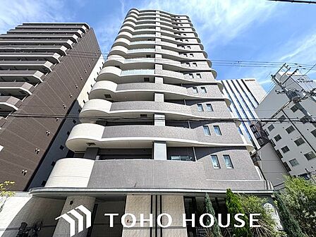 一つ屋根の下にそれぞれの暮らしがある。お部屋ぐらいは自分の価値観で自由にしたい。だからこそ、そのベースはシンプルであるべきだと思う。なぜなら、時の流れで人の好みは変わっていくものだから。