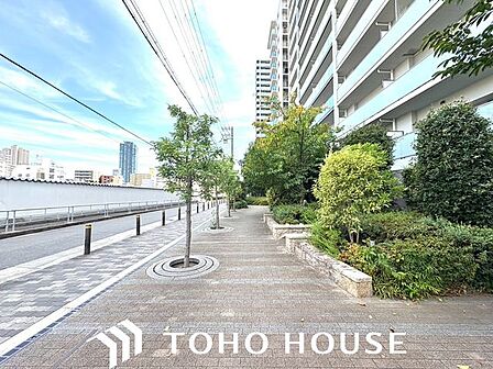 ここから始まる「日常」は家族にとって大切で貴重な時間・・・だからこそ、少しでも豊かに、少しでも快適に。そんな想いから生まれた本邸宅は、これから先のお住まいをきっと支えてくれるはずです。