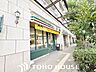 周辺：セブンイレブンコスモスクエア駅前店 徒歩5分。 380m