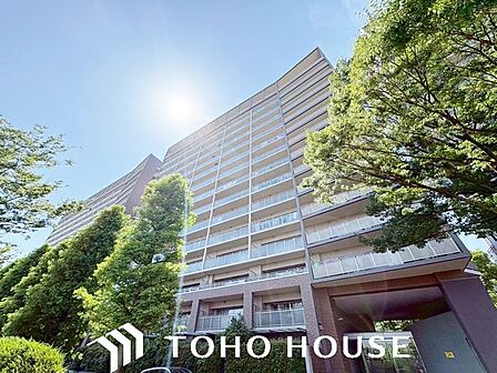 家族の温かさと陽光の暖かさ、楽しい毎日と明るい未来を予感させる「空間が織り成すひとつ先の住み心地」を演出します。是非一度、ご自身にて御覧ください。