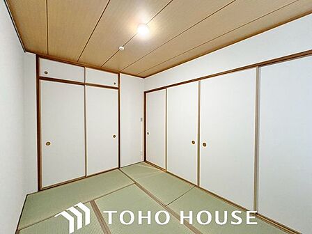 和室は有るだけでも落ち着く空間ですが、 「家族団らん」 「来客時の客間」 等々多目的なスペースとして活用出来る便利な空間です。
