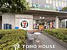 周辺：セブンイレブン　堂島クロスウォーク店 徒歩1分。 60m