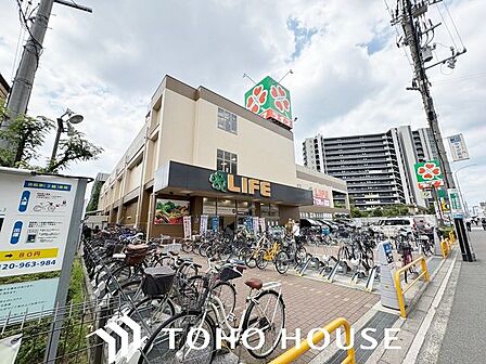 ライフ西九条店 徒歩11分。 860m
