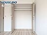 収納：□■収納■□5.4帖洋室の収納です♪大容量スペースなので、お部屋がスッキリ片付きますね♪