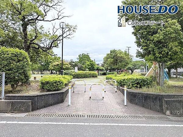周辺を拡大表示