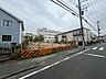 その他：前面道路含む外観