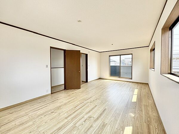 洋室を拡大表示
