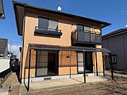 前面が庭で陽当たりポカポカ♪