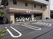 セブン-イレブン 初台店 1781m
