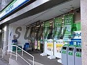 ファミリーマート四ツ谷駅前店 424m