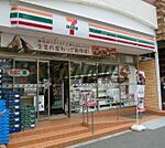 セブンイレブン代々木北口店 99m