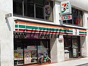 セブンイレブン代々木1丁目店 572m