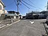 外観：前面道路も6mほどあり開放的！