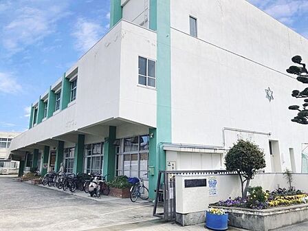 富田林市立喜志小学校 470m