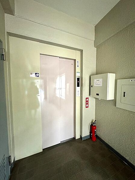 エレベーターホール