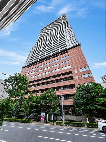 ♪♪おすすめポイント♪♪■新規内装一部リノベーション■存在感際立つ制震構造のタワーレジデンス■33階部分につき、眺望良好、東京タワーview!■ペット飼育可能(細則有)