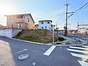 現地案内の他、周辺環境のご案内等もお任せください。見学予約お待ちしています♪