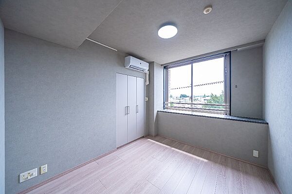 洋室を拡大表示