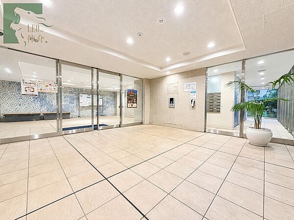 エントランスを拡大表示