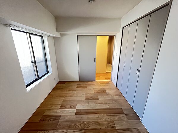寝室を拡大表示