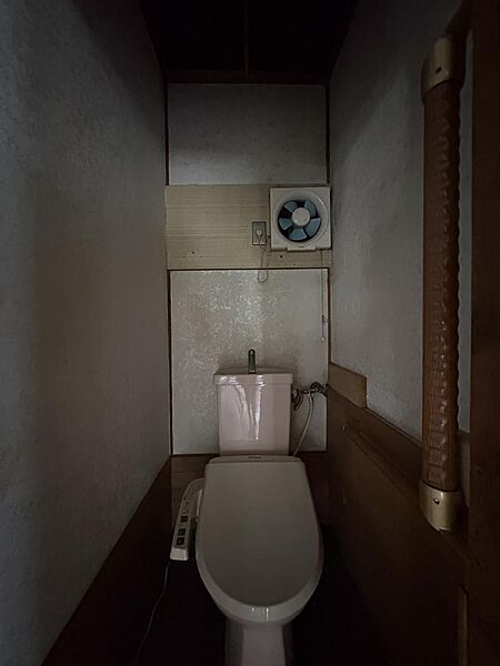 トイレを拡大表示
