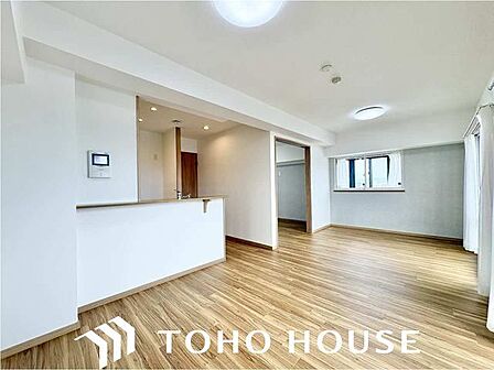 洗練されたデザインと機能性が織りなすこだわりの住空間。ゆったりとした時間をお過ごしください。