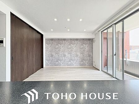 お気に入りのソファで一日ゆったりとくつろぐ時間を最優先にする。そんなスタイルをかなえられる空間です。