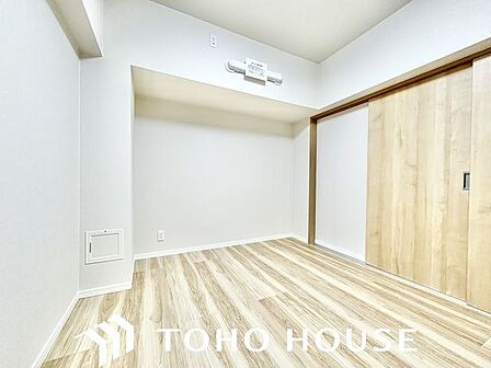 一日の疲れをいやしてくれる主寝室。時を忘れて過ごす場所として過ごせるお部屋。